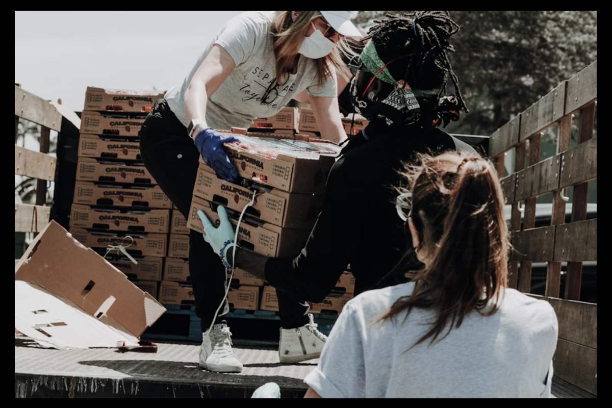 Hassan Dakhlallah_ The Benefits of Volunteering and How Giving Back Can Improve the Lives of Others